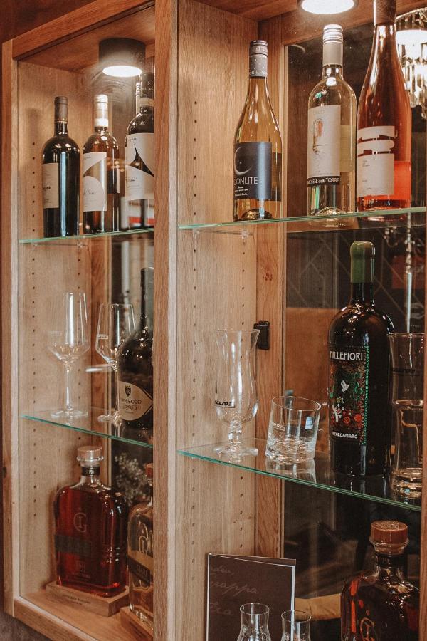 积发 黑鹰旅馆酒店 外观 照片